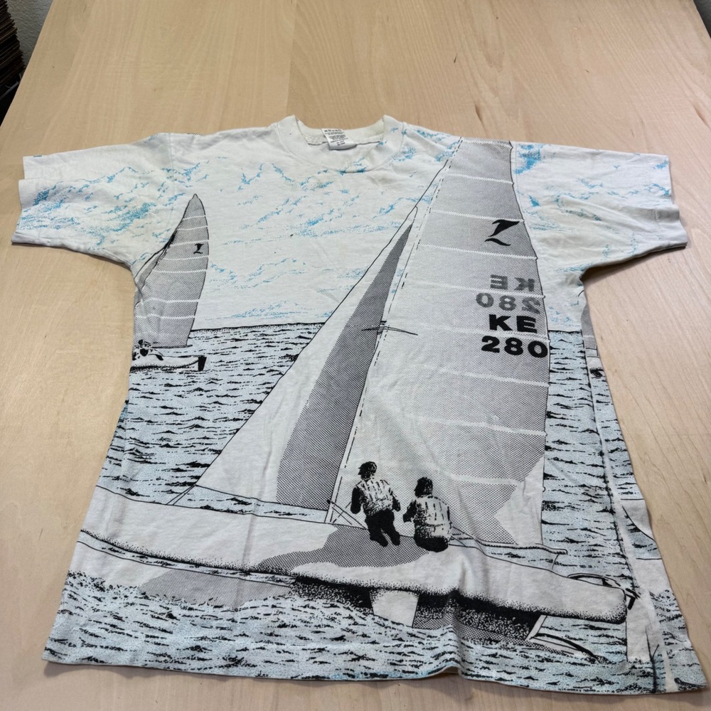 Vintage Fruit of the Loom Sailing All‎ Over Print Single Stitch Shirt Mens Large